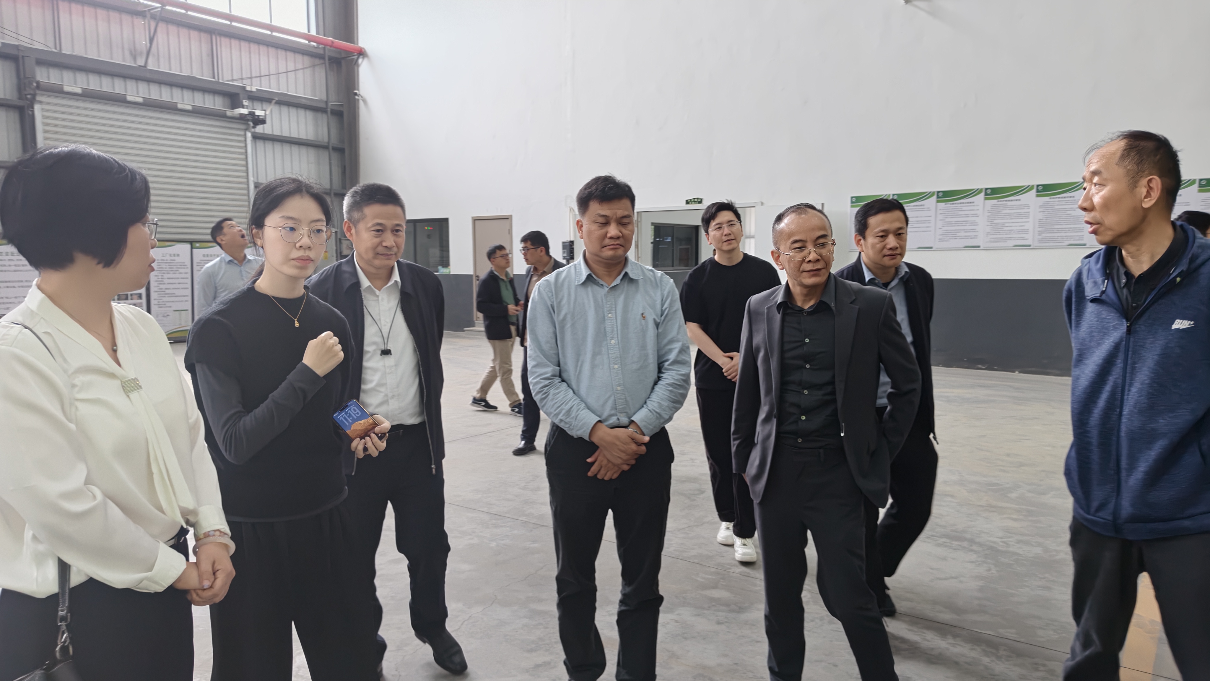 農業農村部農業機械化總站蒞臨奉化區調研農機工作